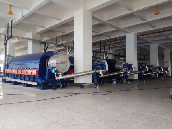 名稱(chēng)：焙燒電池負(fù)極材料，規(guī)格：?0.65x7.2米間接電加熱